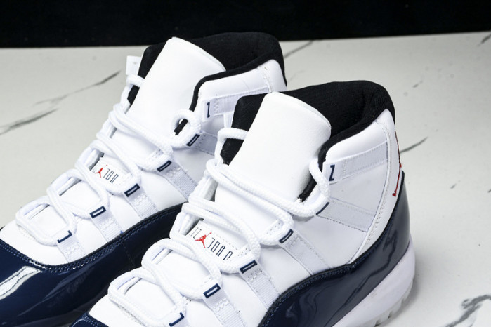 Air Jordan 11 LH0296-400