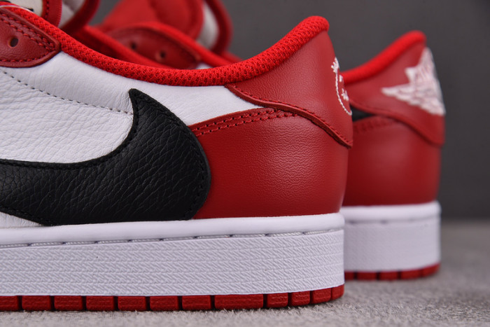 Travis Scott x Air Jordan chicago DZ4137-700