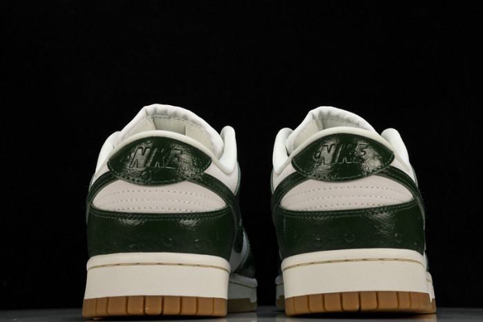 nike dunk low lx wmns gorge green fj2260-002