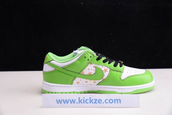nike sb dunk low "s*upre*me - mean green" - dh3228-101