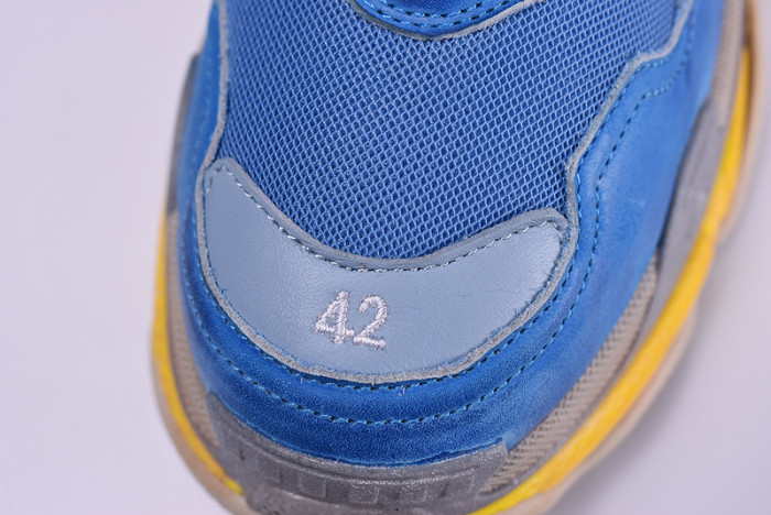 bl 17fw triple s“cream” washed show snea grey mens 483513w06e