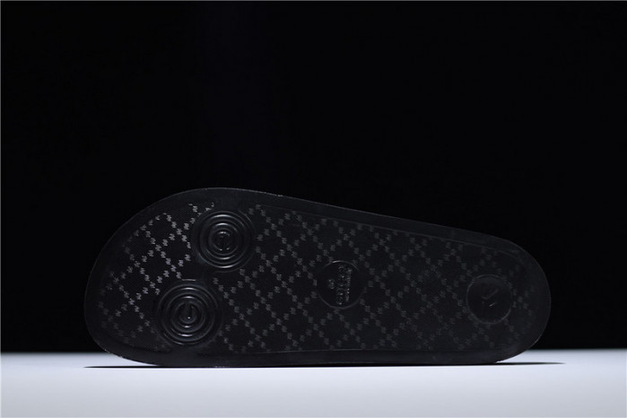 gc leather slide sandal with tiger 456234 k5y00 8919